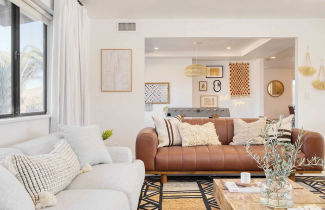 Lava Rocks by Avantstay Gorgeous Desert Haven w/ Pool, Hot Tub, Fire Pit & Ping Pong! - Foto 13