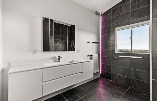 Grow House by Fieldtrip - Remote Lux 100ft Pool - Foto 74