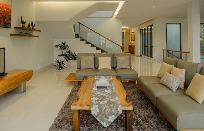 Ohara City View 5BR Villa Heated Pool and Billiard - Photo 30