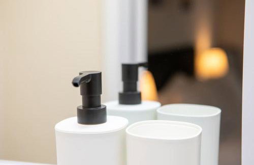 Modern Apartment Off-Road Parking King Bed Suite 1 - Foto 10