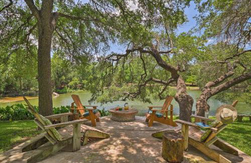 Round Rock Lakefront Home with Water Toys and Fire Pit - Photo 23