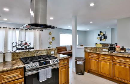 H&H Modern Lux 4BD 1 King Suite 3 Queen SoCal Disney - Foto 22