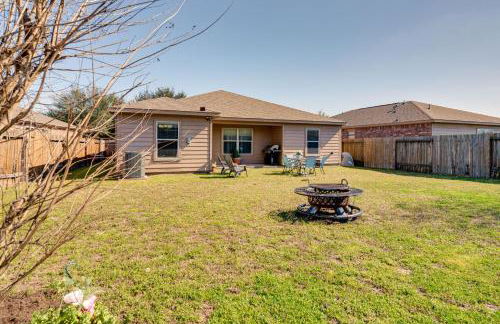 Suburban Home in Magnolia with Fenced Yard - Foto 26
