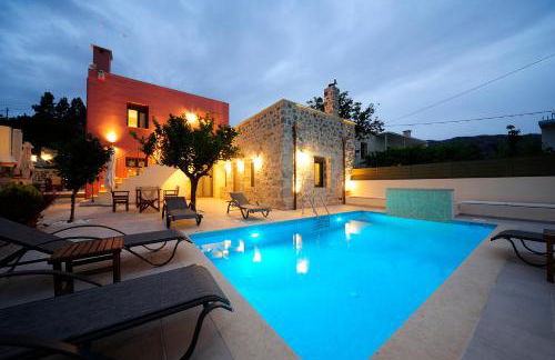 Hawk Villa, Timeless Village Escape with Pool, By ThinkVilla - Photo 2