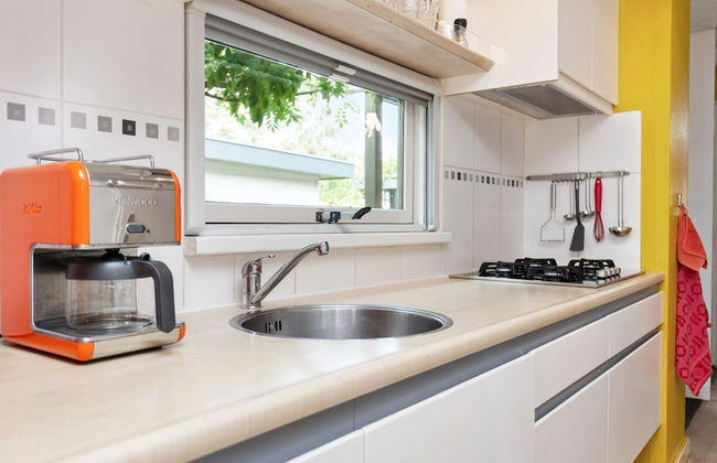 Light and Quiet Chalet With Beautiful Terrace Near Historic Goedereede - Foto 6