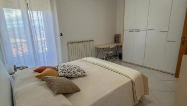 Mariù - Foto 4, wardrobe