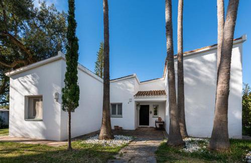 Villa Familiar con Piscina - Photo 26