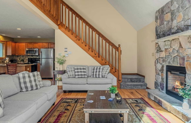 Hickory Haven by Avantstay Hot Tub, Game Room, Theater, Deck - Foto 12