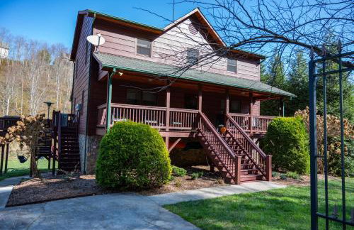 Riverbend Retreat - Photo 2