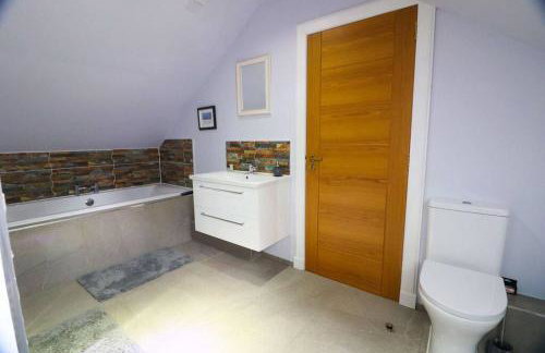 Woodhead view - Photo 20