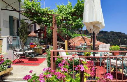 Η αυλή της Ασπασίας, Χανιά Κρήτη - Photo 5