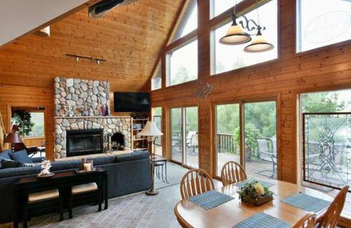 Sandy Lake Cabin ~Private Luxury Vacation Home~ - Foto 21