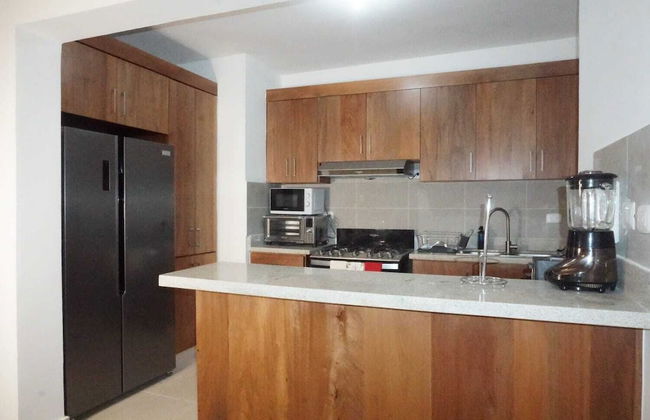 Confidence Luxurious Apartment - Photo 11