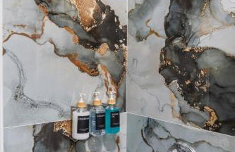 Style & Comfort 3 Rooms 15 min from NYC - Foto 29