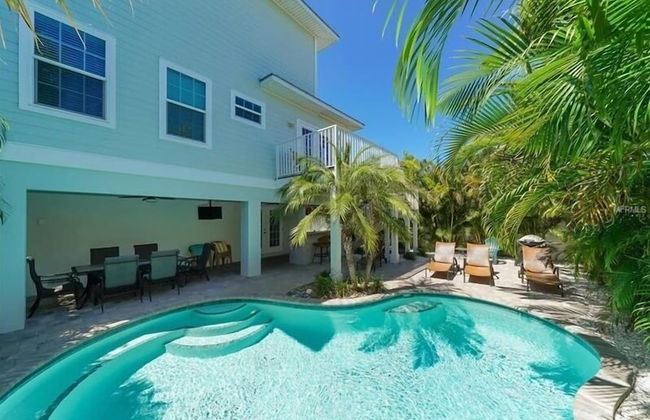 Footprints in the Sand managed by Beach Retreats - Photo 1