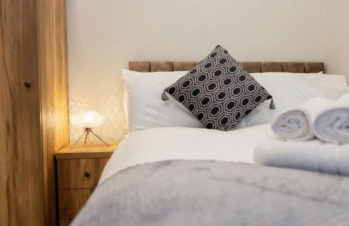 Lethbridge Villa 49 3-bedroom Apartment with private HOT TUB,Fibre WiFi, free parking, sleeps 6 - Foto 13