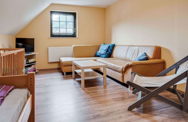 Stylish Apartment in Merschbach near Forest - Photo 8