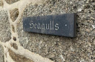 New renovated beach front cottage - Photo 12