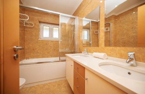 São Pedro do Estoril Villa By Hosty - Photo 32