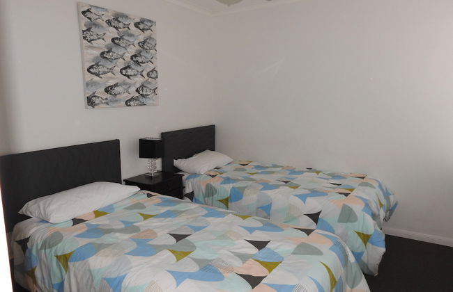 On The River Apartments - Photo 7