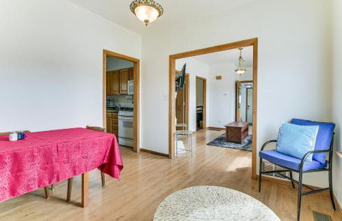 Pet Friendly 8 Mi to Chicago - Fenced Backyard! - Foto 8