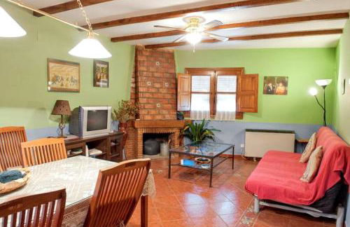 Charming House in Robledillo de Gata with Fireplace and Terrace - Foto 2