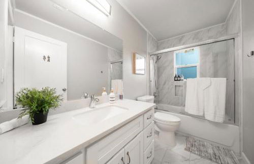 4BR Lux Los Gatos Home: Style & Comfy - Foto 19