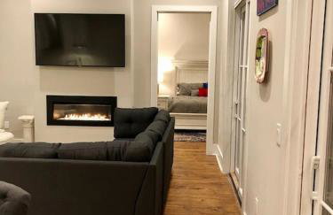 New Luxury Oxford Square Condo at Harrison Square - Foto 14