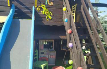 Dom nad stawem przy lesie - Foto 41