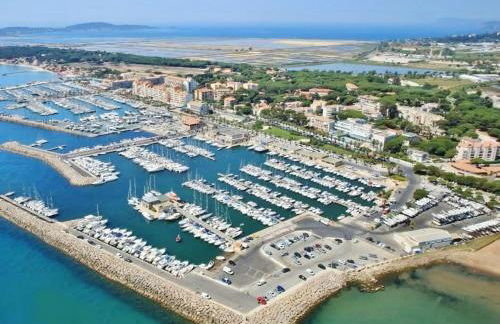 Appartement 2 pièces avec Balcon, Clim et Parking au Port de Hyères - Foto 16