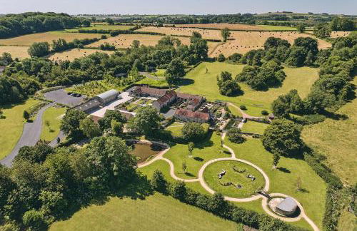 The Suite - Photo 36