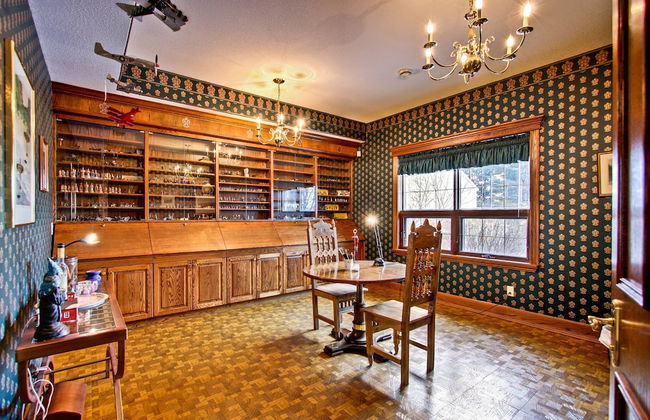 Ghost Lake Manor House - Foto 28