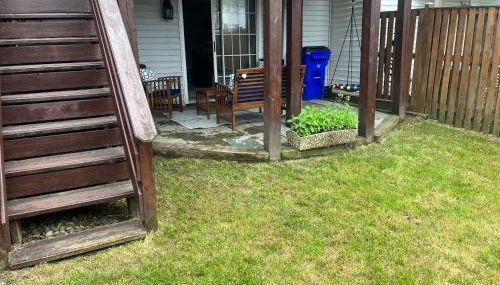 Cozy 3 bedrooms towhouse - Photo 2