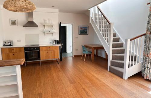 Little Tretheene - Photo 10