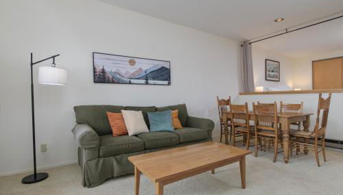 208 Village Gate condo - Photo 5