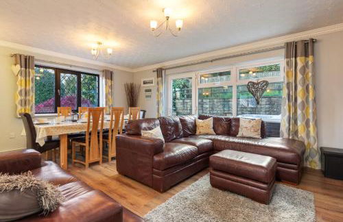 Hazelglade Cottage - Hot Tub, Games Room, Pet Friendly - Photo 16