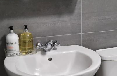 Garland Modern 2 Bedroom Apartment With Parking London - Foto 5