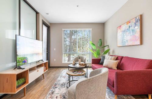 Luxurious & Spacious Place In The Heart Of Irvine - Foto 1