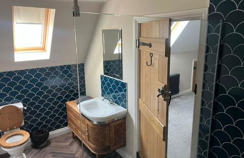 Charming 2-Bedroom Cottage in Warwickshire - Photo 10