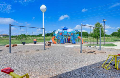 Large Fenced Yard Family-Friendly Kyle Home - Foto 30