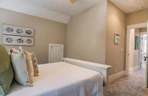 New Listing - Centrally located Beaufort home - Foto 33