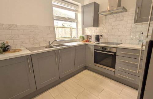 Spacious Bungalow in St Helens, 1-Min Drive to Carr Mill Bridge - Foto 65