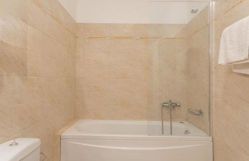 Luxury Villa Nefeli in Stoupa, Private Pool & BBQ - Foto 6