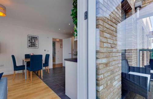 54 Woodpecker Way · Modern apartment near Addenbrookes Free parking Pass the Keys - Foto 45