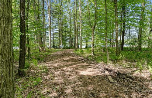 Dog-Friendly Cozy Home with Hot Tub and Lake Access - Foto 33