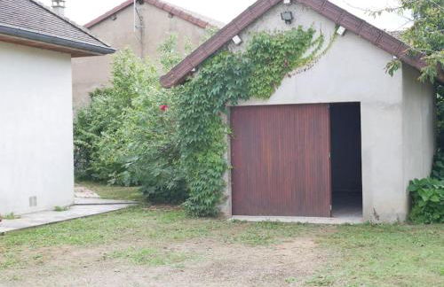 Maison au calme avec jardin à 5 min de Tournus - Foto 12