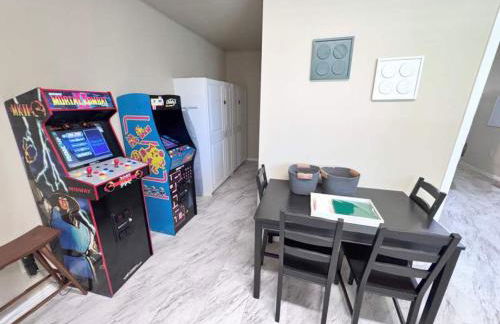 Disneyland Lux Villa 6BR 4BA Mini Golf Arcade Game - Foto 22