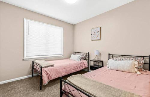 Newly Renovated 4 Bedroom 2 Bath Downtown Dearborn - Foto 22