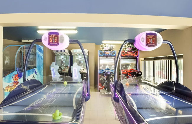 Holiday Home in Saint Jean de Monts With Jacuzzi - Photo 17