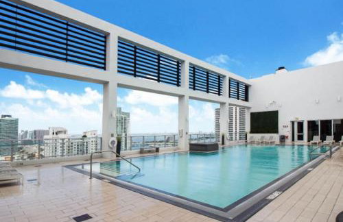 Sun-Splashed 1BR Condo unit in DWTN Miami with WFH - Foto 31